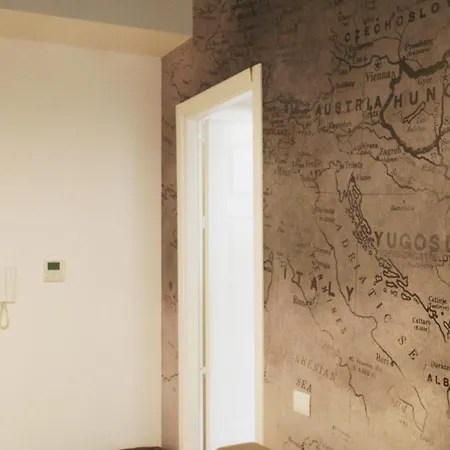 Alojamento de Acomodação e Pequeno-almoço Porta Nuova Milão